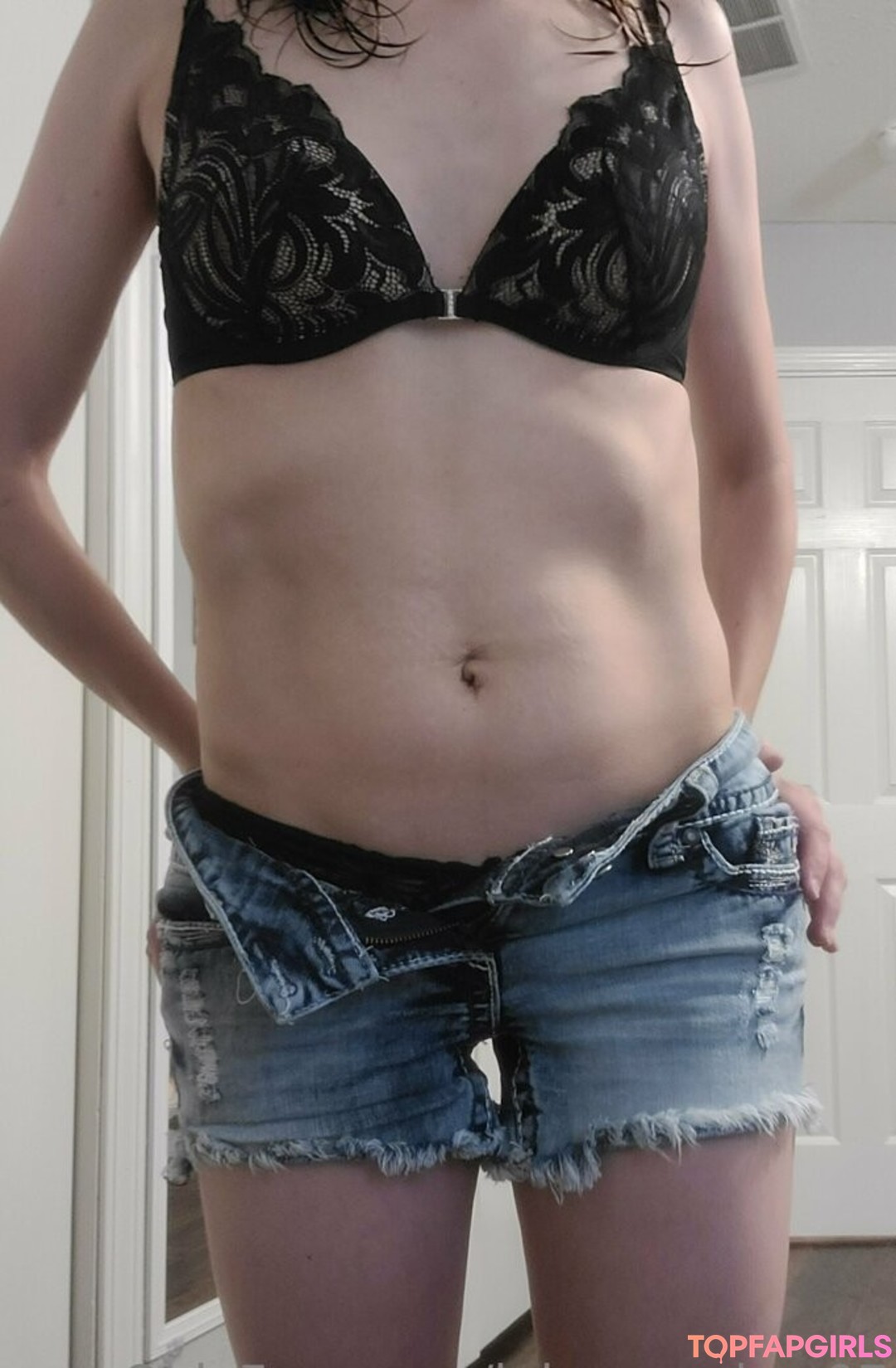 Foto desnuda filtrada de OnlyFans de Juicypeaches07 #118 Foto desnuda filtrada de OnlyFans de Juicypeaches07 #118