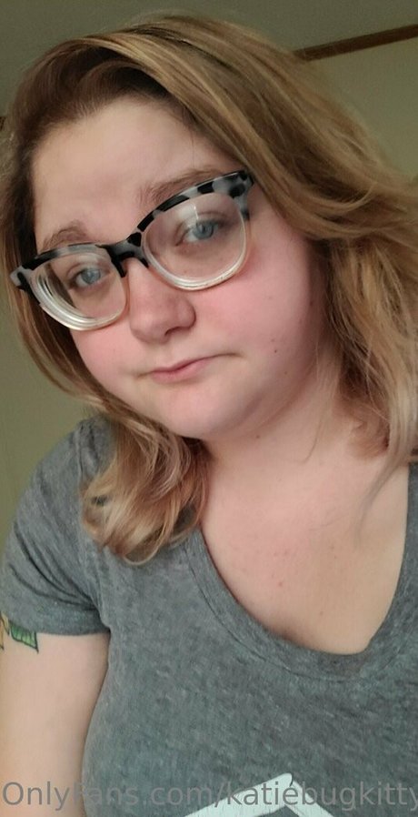 Katiebugkitty122