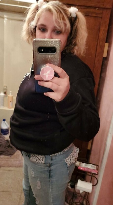 Katiebugkitty122