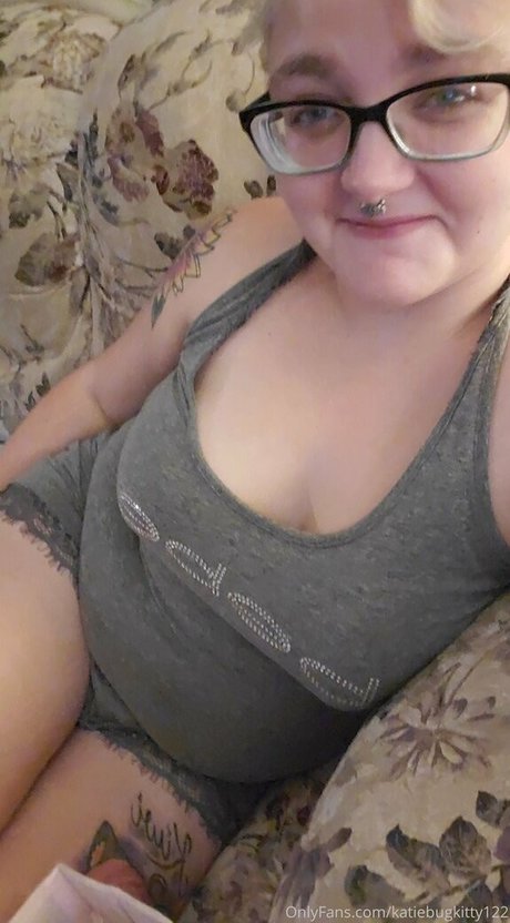 Katiebugkitty122