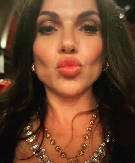 Lana Parilla
