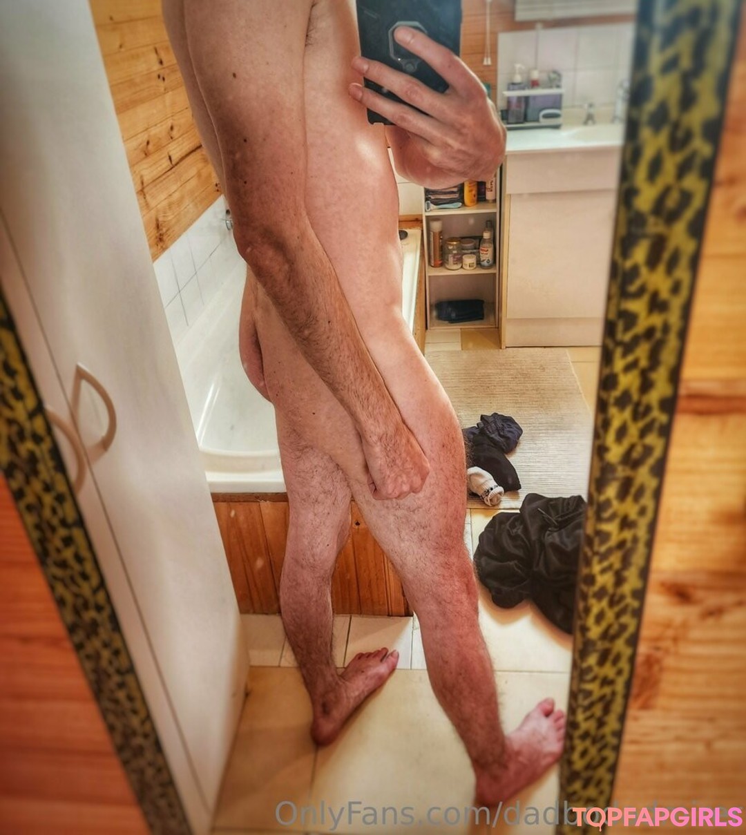 Foto desnuda filtrada de OnlyFans de Dadbodadmirer #58 Foto desnuda filtrada de OnlyFans de Dadbodadmirer #58