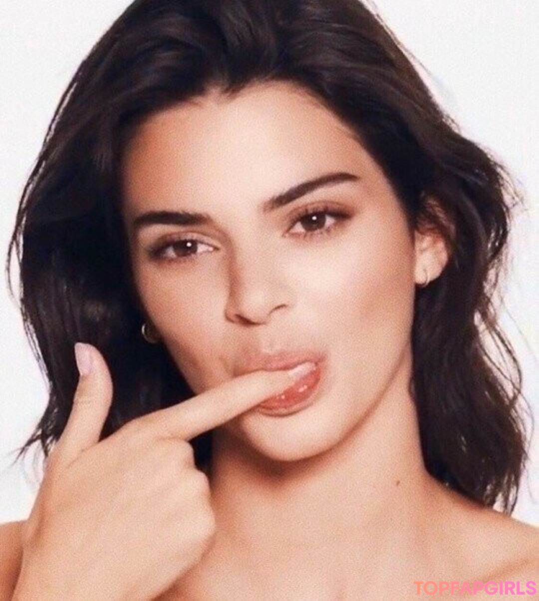 Foto desnuda filtrada de OnlyFans de Kendall Jenner #1074