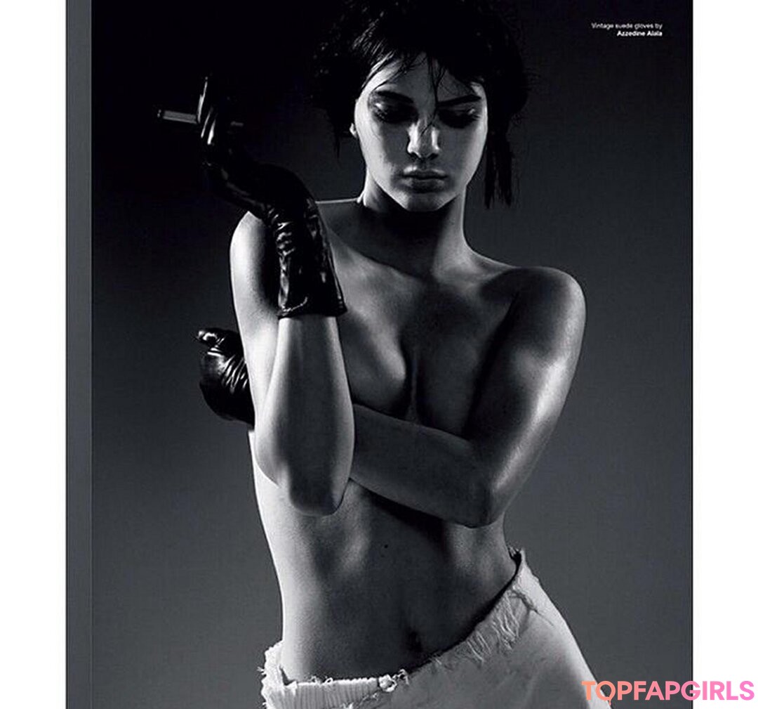Foto desnuda filtrada de OnlyFans de Kendall Jenner #1544