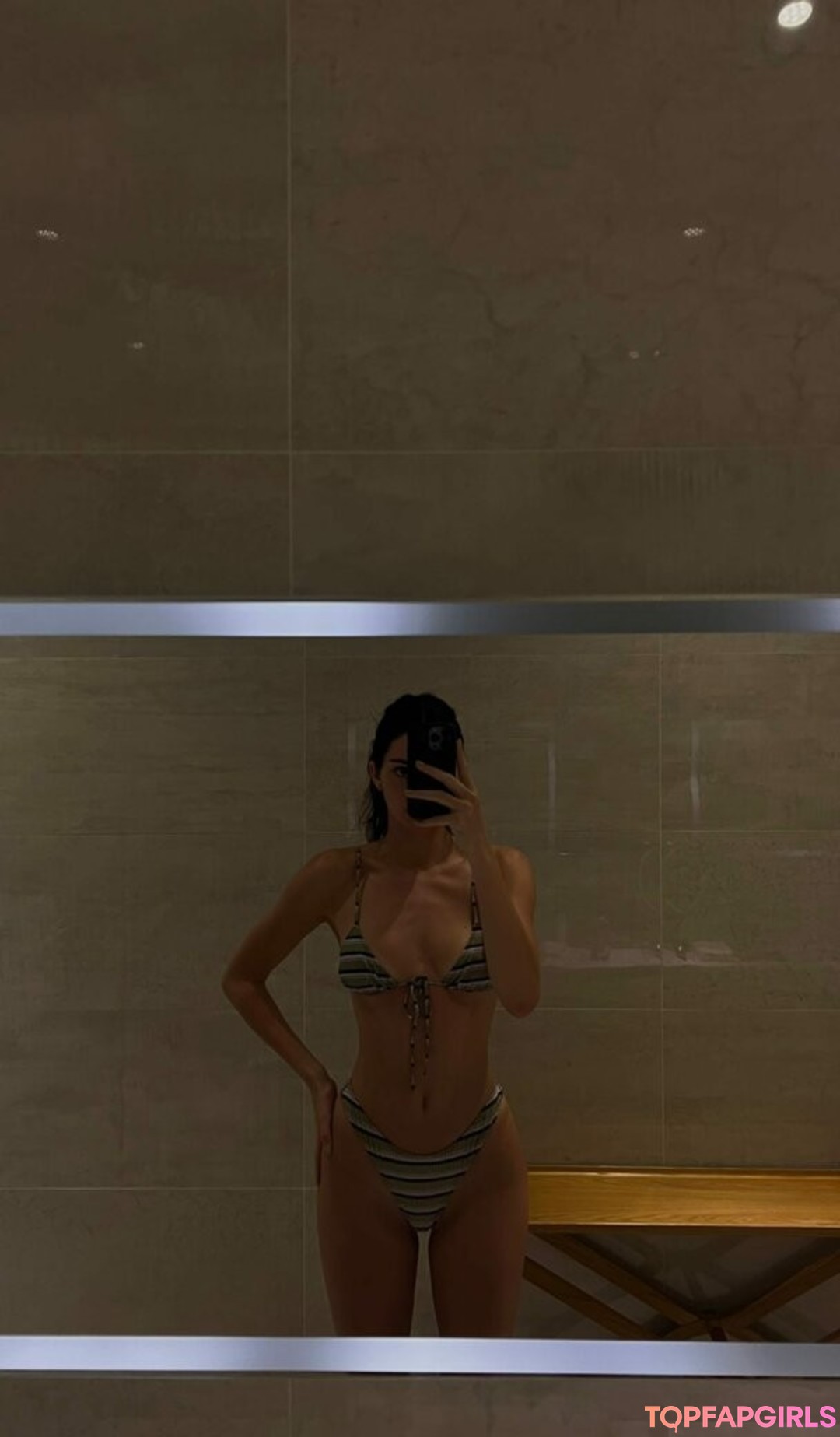 Foto desnuda filtrada de OnlyFans de Kendall Jenner #1789