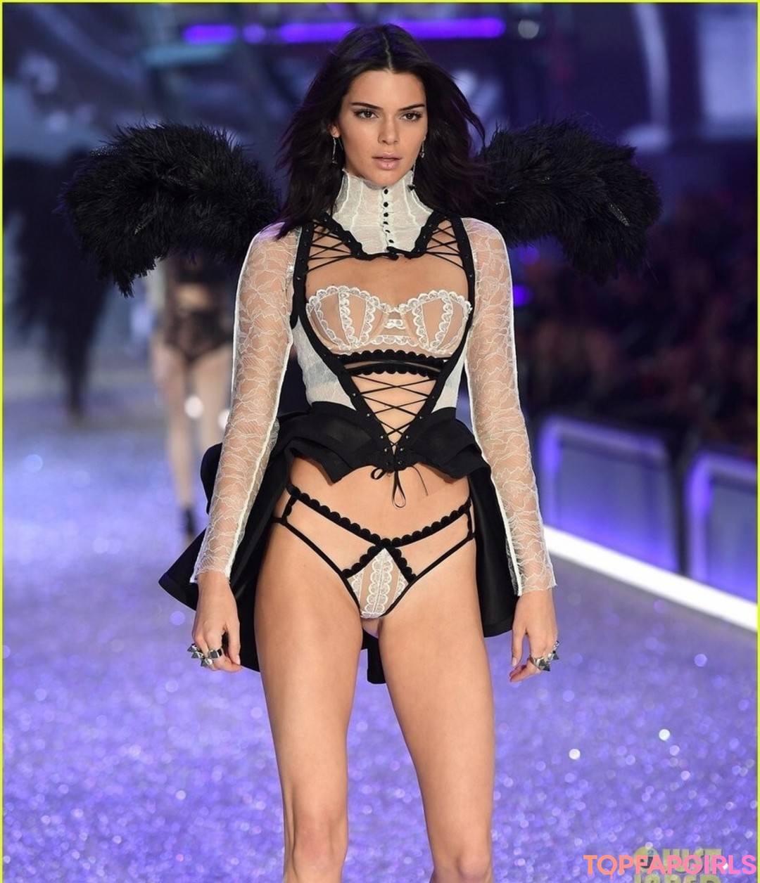 Foto desnuda filtrada de OnlyFans de Kendall Jenner #344 Foto desnuda filtrada de OnlyFans de Kendall Jenner #344