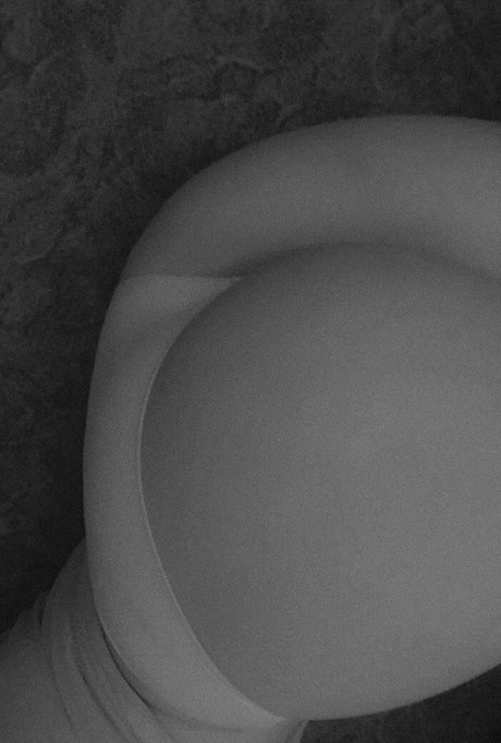 Foto desnuda filtrada de OnlyFans de Kicsilanyka
