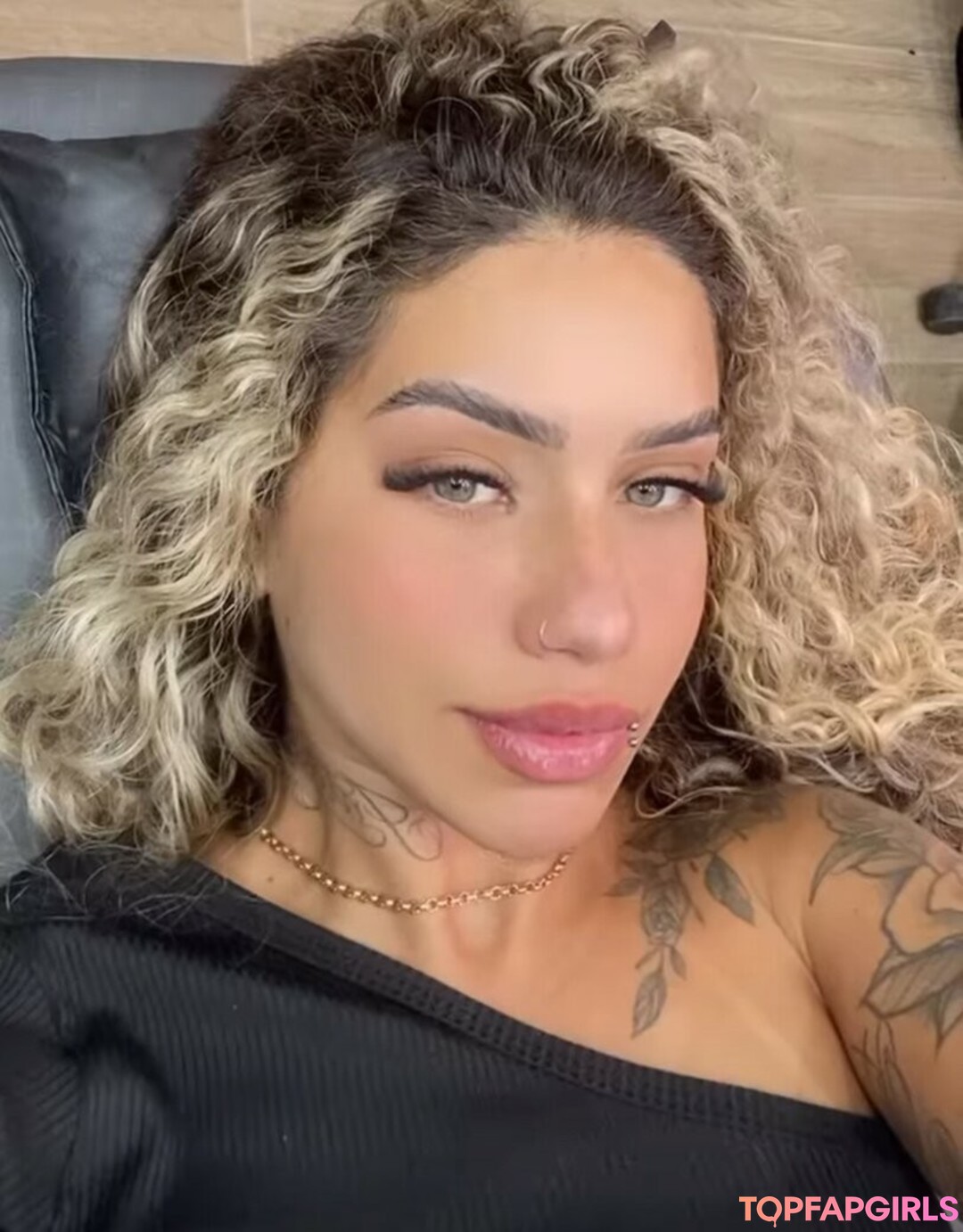 Foto desnuda filtrada de OnlyFans de Muito Linda #383 Foto desnuda filtrada de OnlyFans de Muito Linda #383