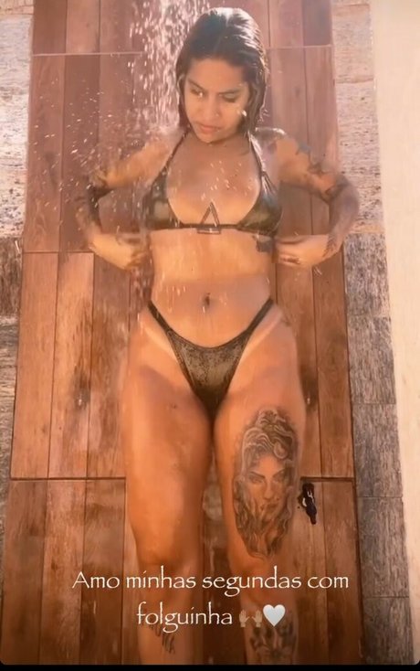 Foto desnuda filtrada de OnlyFans de Muito Linda
