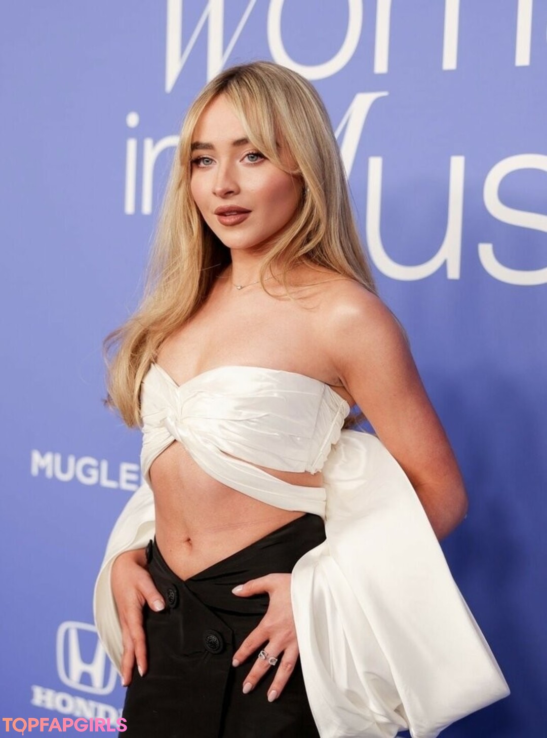 Foto desnuda filtrada de OnlyFans de Sabrina Carpenter #1063