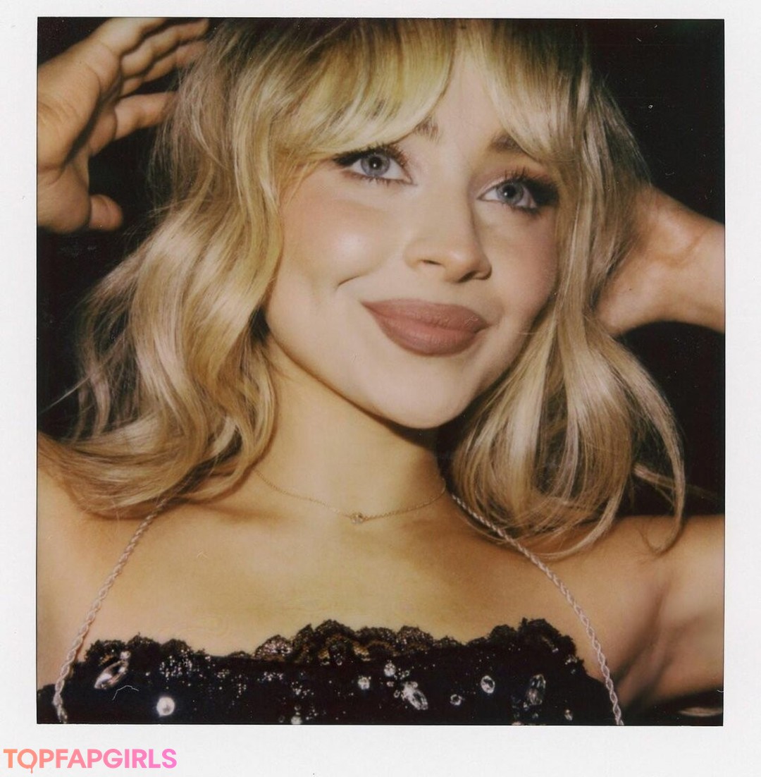 Foto desnuda filtrada de OnlyFans de Sabrina Carpenter #1615