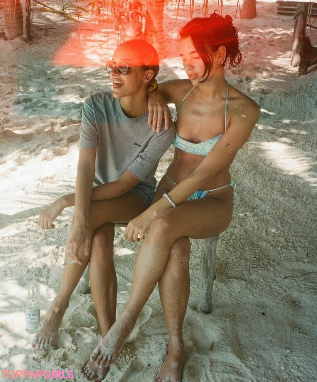 Foto desnuda filtrada de OnlyFans de Dua Lipa #1009