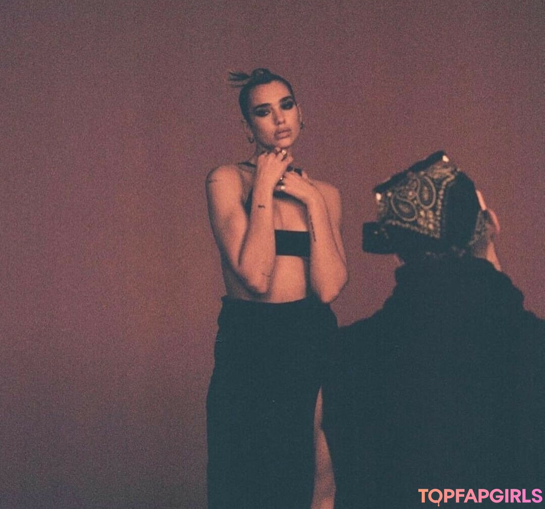 Foto desnuda filtrada de OnlyFans de Dua Lipa #1014