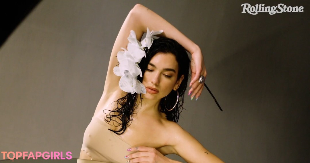 Foto desnuda filtrada de OnlyFans de Dua Lipa #1028