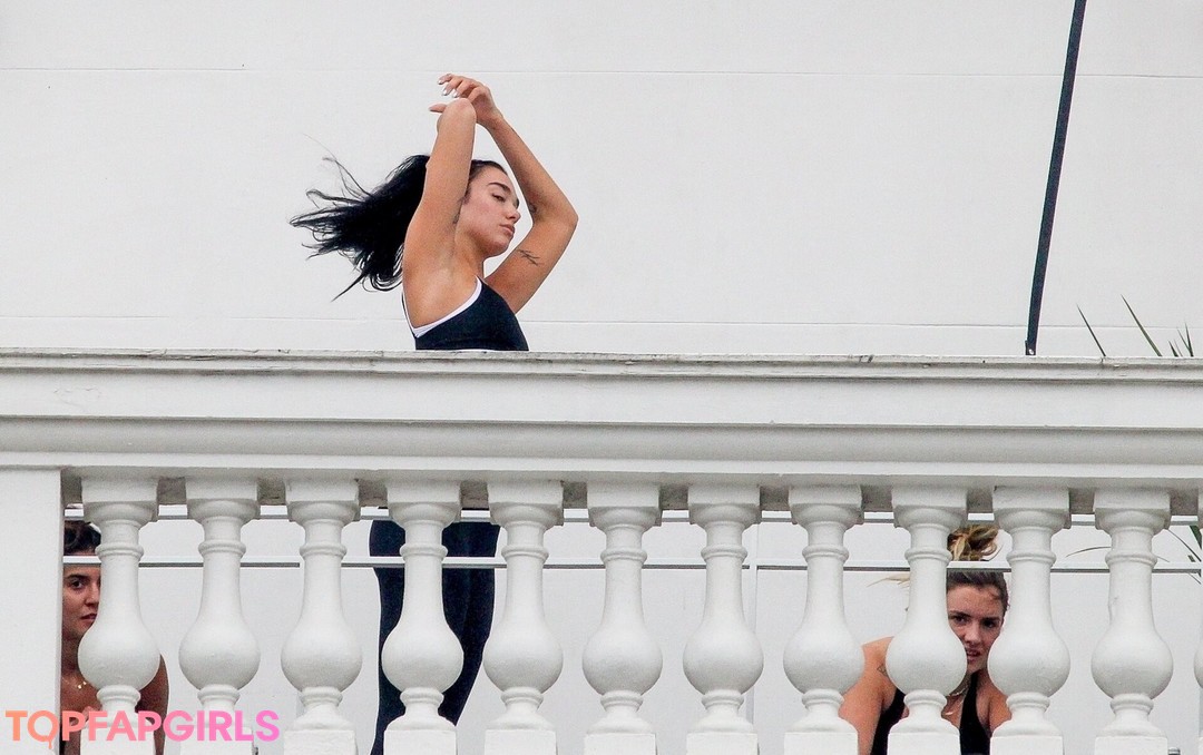 Foto desnuda filtrada de OnlyFans de Dua Lipa #1331