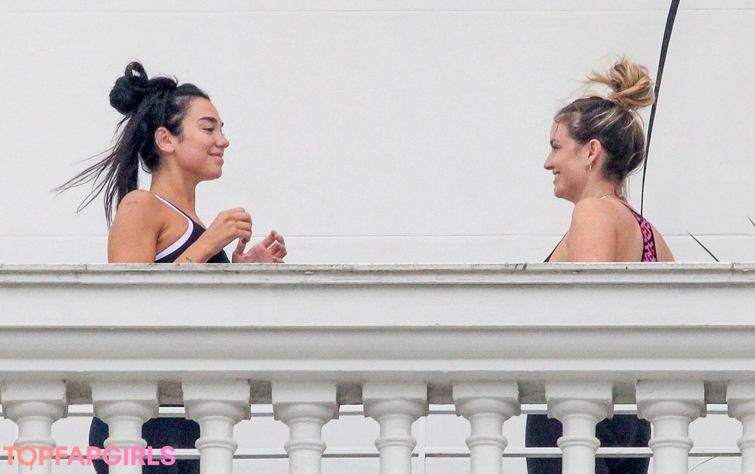 Foto desnuda filtrada de OnlyFans de Dua Lipa #1351