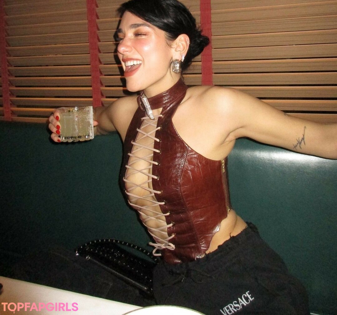 Foto desnuda filtrada de OnlyFans de Dua Lipa #1799