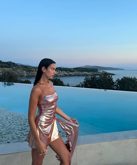 Dua Lipa