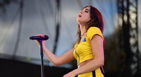 Dua Lipa