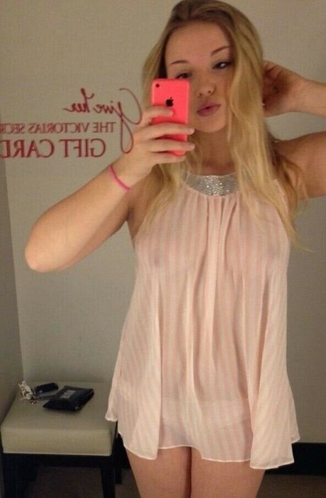 Dove Cameron