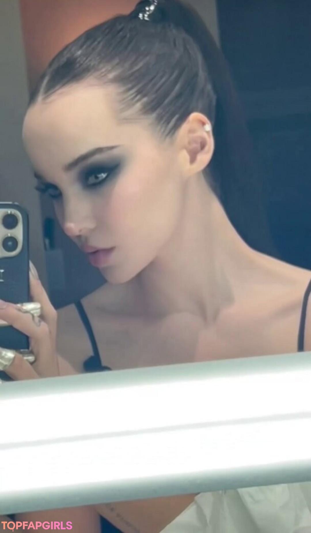 Foto desnuda filtrada de OnlyFans de Dove Cameron #206 Foto desnuda filtrada de OnlyFans de Dove Cameron #206