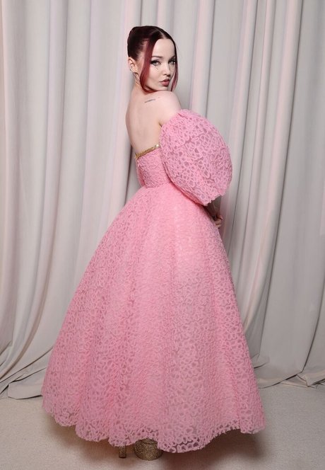 Dove Cameron