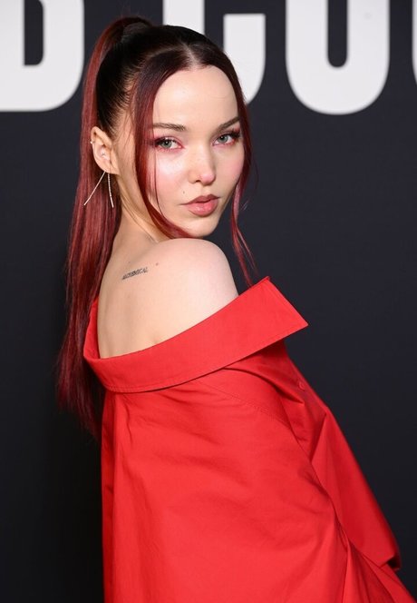 Foto desnuda filtrada de OnlyFans de Dove Cameron