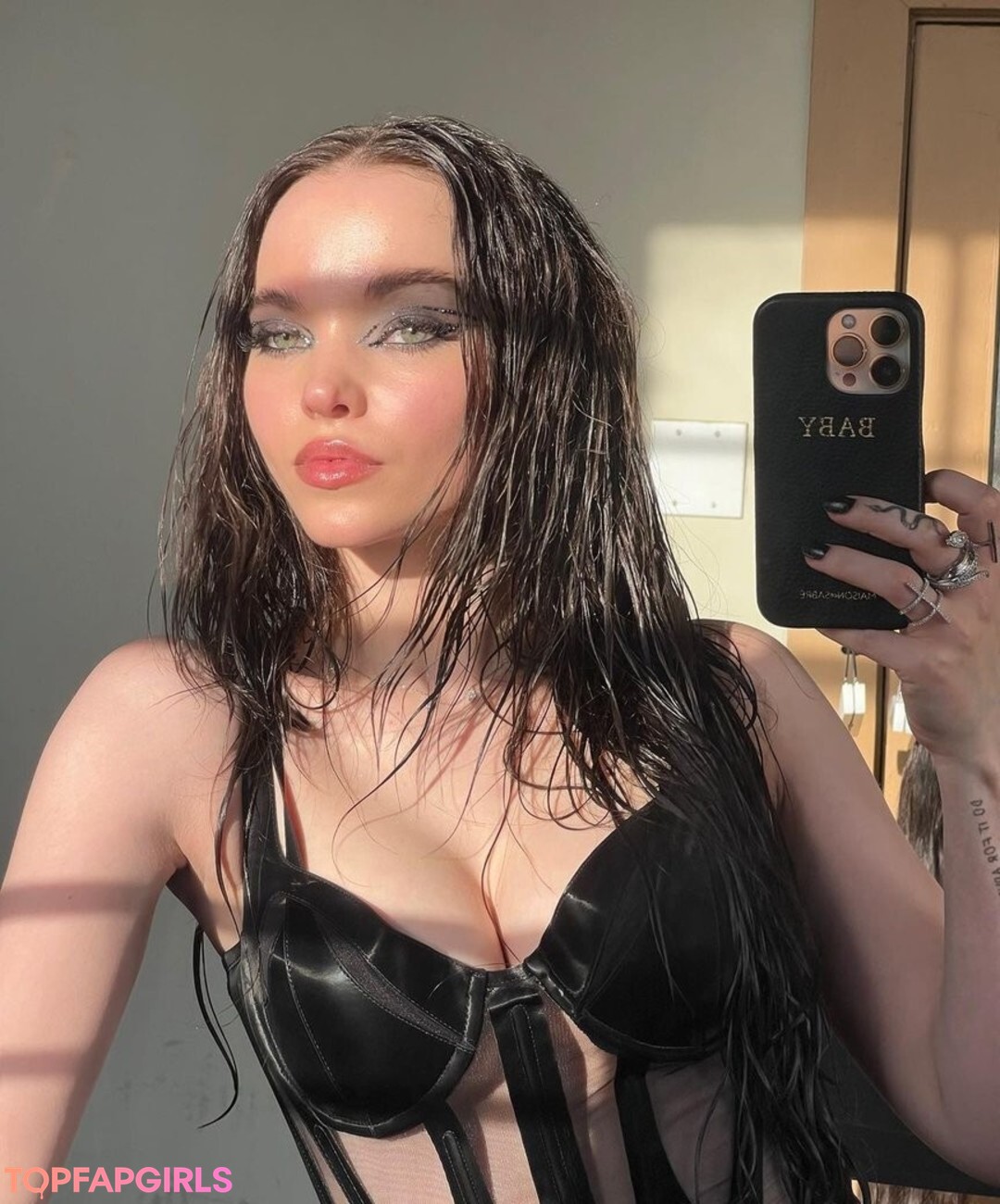 Foto desnuda filtrada de OnlyFans de Dove Cameron #55 Foto desnuda filtrada de OnlyFans de Dove Cameron #55