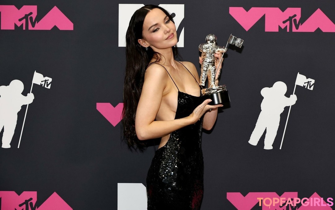 Foto desnuda filtrada de OnlyFans de Dove Cameron #745 Foto desnuda filtrada de OnlyFans de Dove Cameron #745