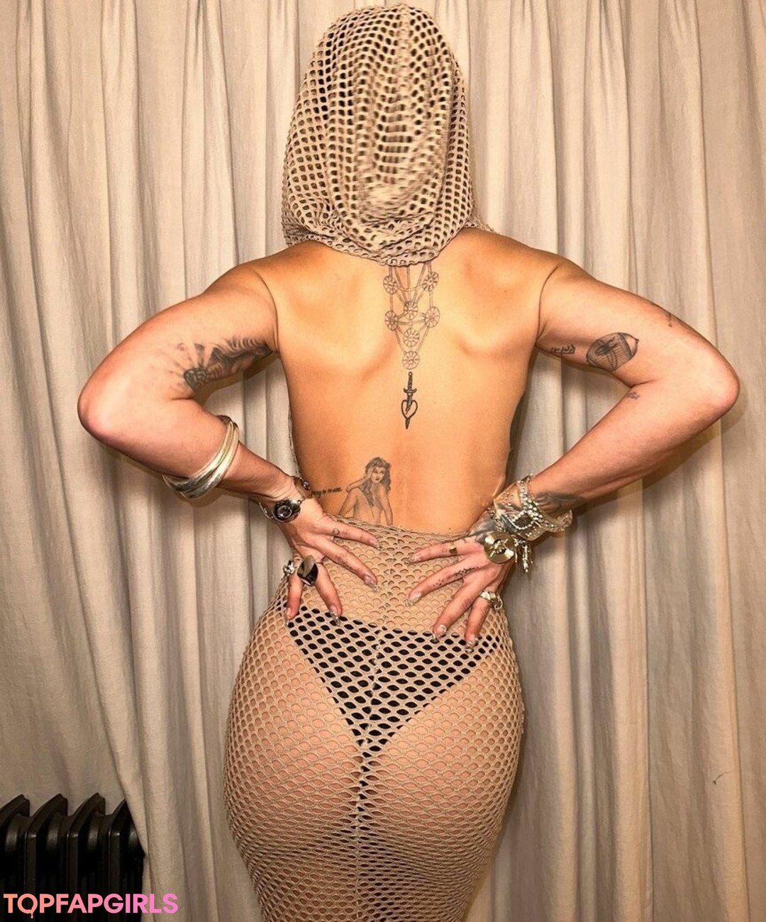 Foto desnuda filtrada de OnlyFans de Rita Ora #1007