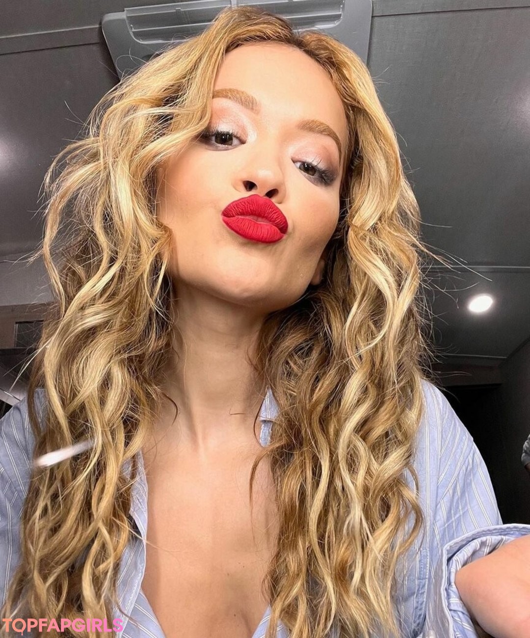 Foto desnuda filtrada de OnlyFans de Rita Ora #1353