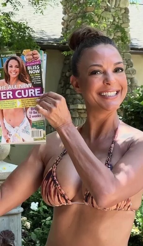 Eva Larue
