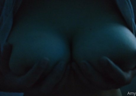 Foto desnuda filtrada de OnlyFans de Hotterthanhellxx