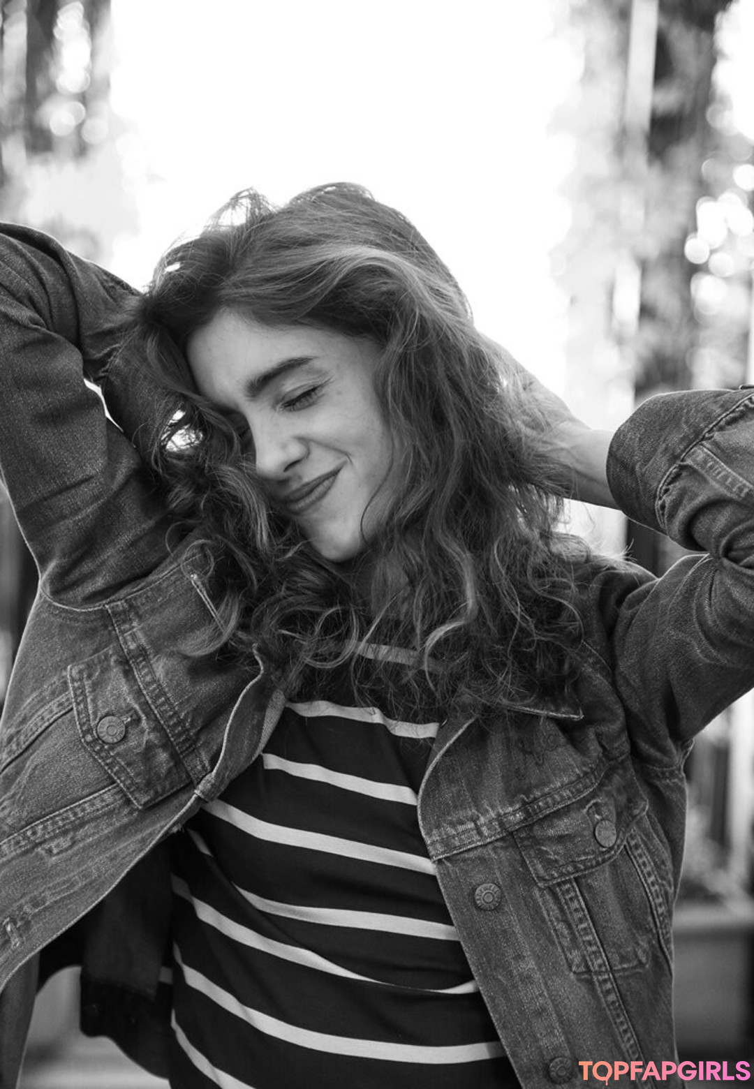Foto desnuda filtrada de OnlyFans de Natalia Dyer #90 Foto desnuda filtrada de OnlyFans de Natalia Dyer #90
