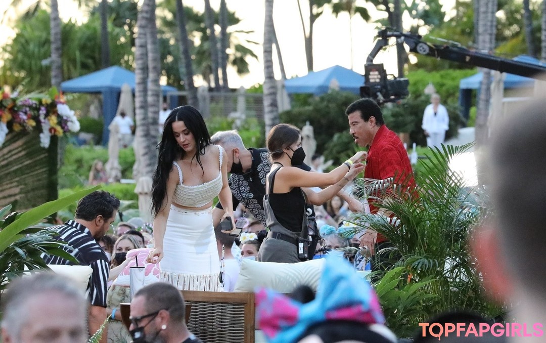 Foto desnuda filtrada de OnlyFans de Katy Perry #19 Foto desnuda filtrada de OnlyFans de Katy Perry #19