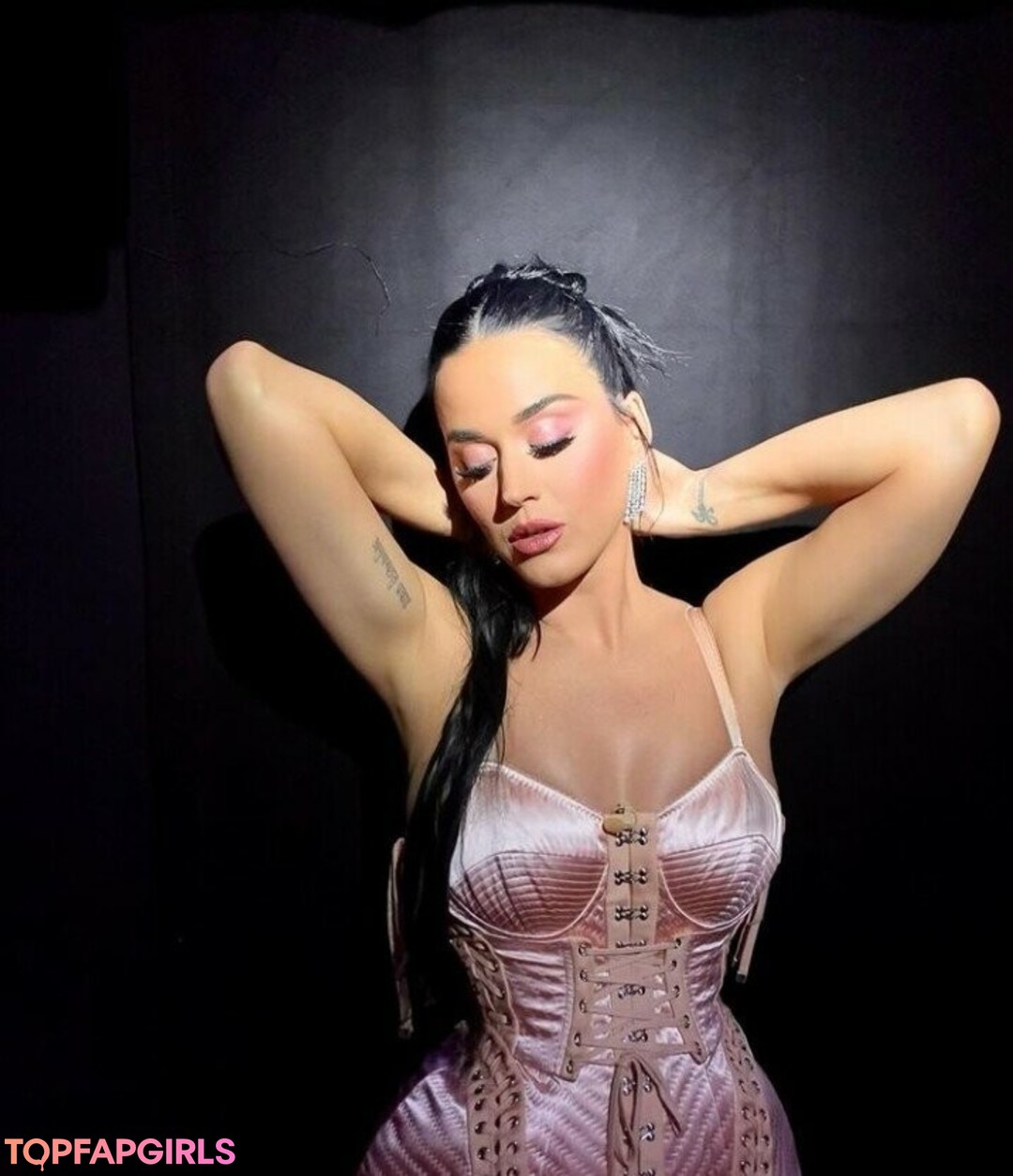 Foto desnuda filtrada de OnlyFans de Katy Perry #416 Foto desnuda filtrada de OnlyFans de Katy Perry #416