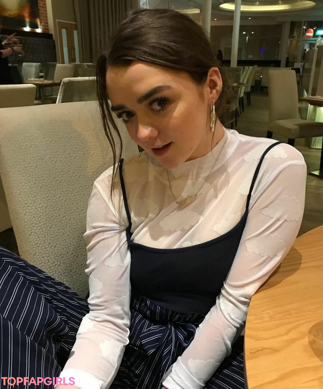 Foto desnuda filtrada de OnlyFans de Maisie Williams #303 Foto desnuda filtrada de OnlyFans de Maisie Williams #303