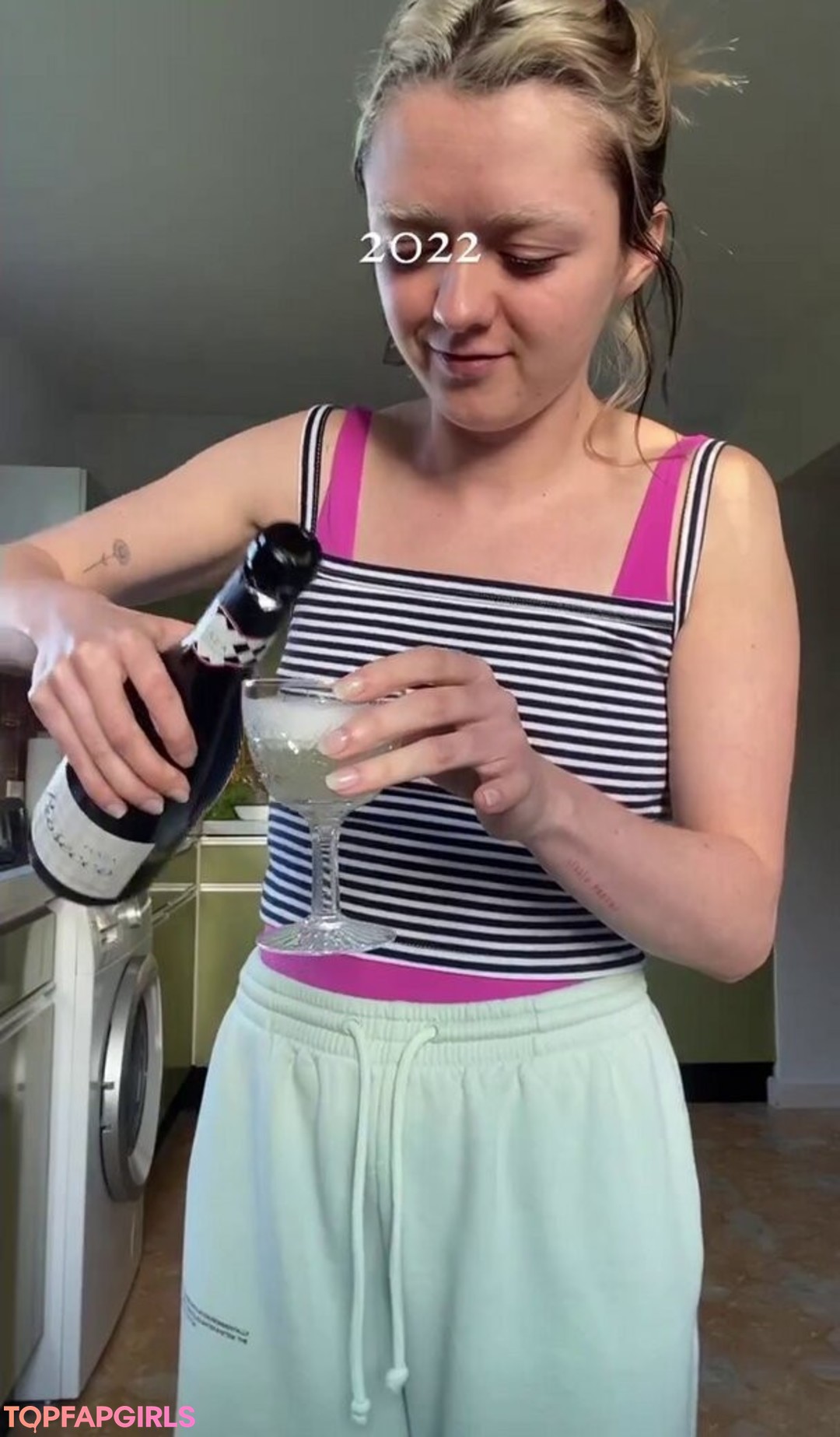 Foto desnuda filtrada de OnlyFans de Maisie Williams #342 Foto desnuda filtrada de OnlyFans de Maisie Williams #342