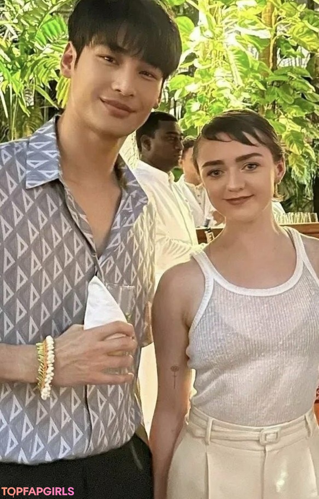 Foto desnuda filtrada de OnlyFans de Maisie Williams #421 Foto desnuda filtrada de OnlyFans de Maisie Williams #421