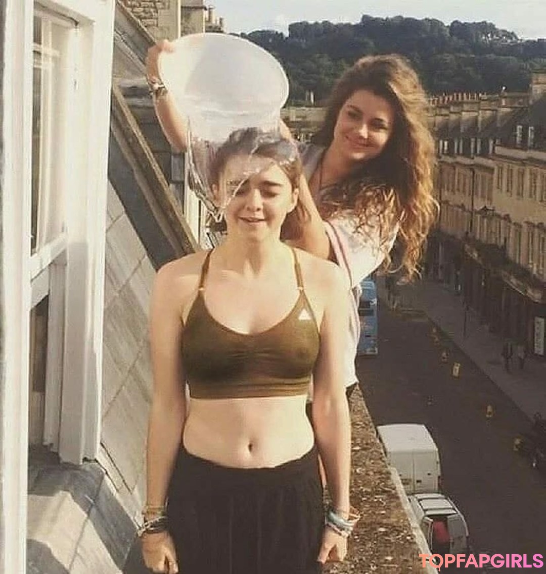 Foto desnuda filtrada de OnlyFans de Maisie Williams #435 Foto desnuda filtrada de OnlyFans de Maisie Williams #435