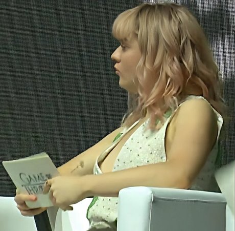 Maisie Williams