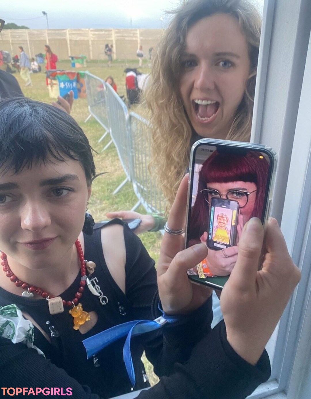 Foto desnuda filtrada de OnlyFans de Maisie Williams #478 Foto desnuda filtrada de OnlyFans de Maisie Williams #478