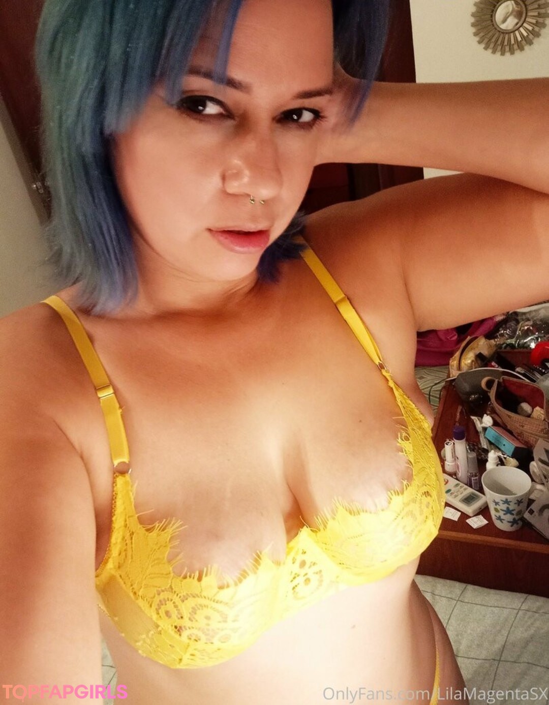 Foto desnuda filtrada de OnlyFans de Lilamagentasx #22 Foto desnuda filtrada de OnlyFans de Lilamagentasx #22