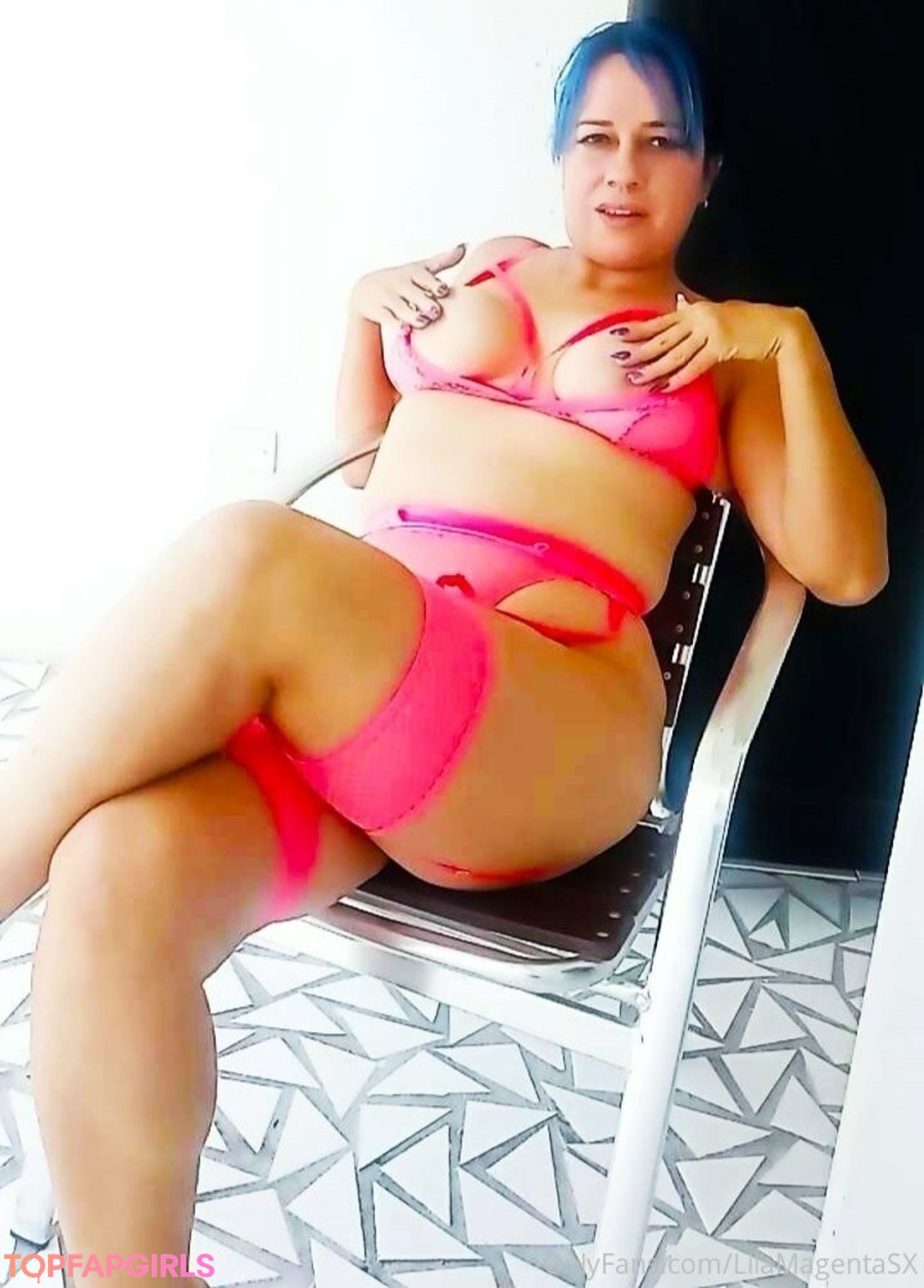 Foto desnuda filtrada de OnlyFans de Lilamagentasx #46 Foto desnuda filtrada de OnlyFans de Lilamagentasx #46