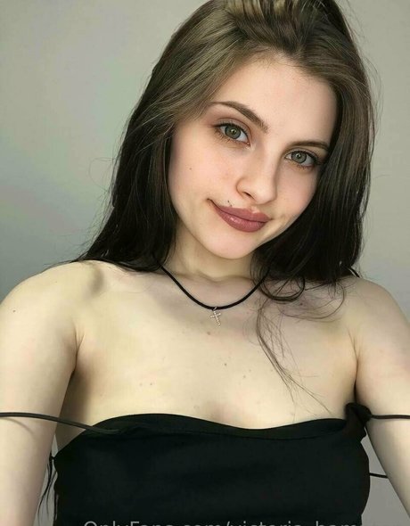 Victoria_hampton