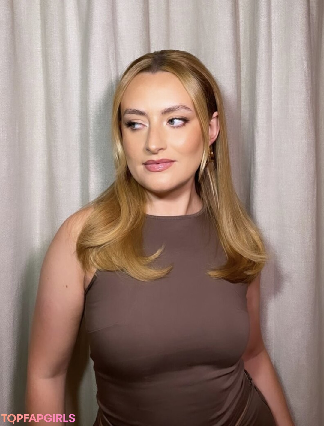 Foto desnuda filtrada de OnlyFans de Amelia Dimoldenberg #141 Foto desnuda filtrada de OnlyFans de Amelia Dimoldenberg #141