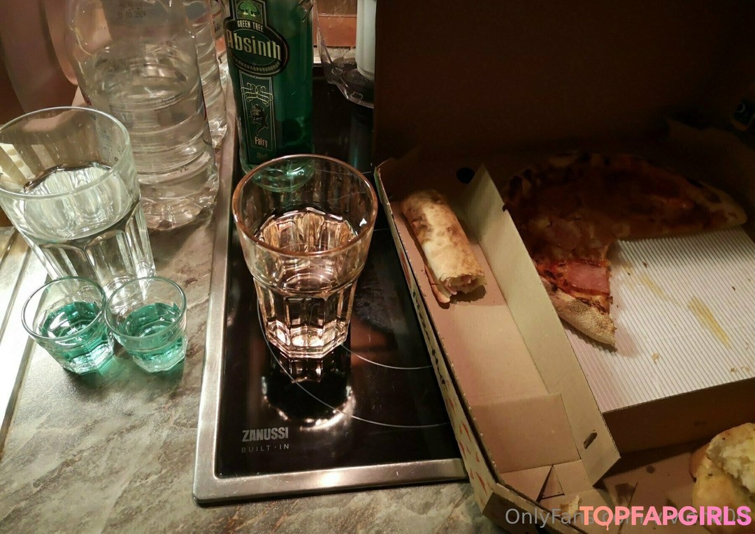 Foto desnuda filtrada de OnlyFans de Vivien6969 #25 Foto desnuda filtrada de OnlyFans de Vivien6969 #25