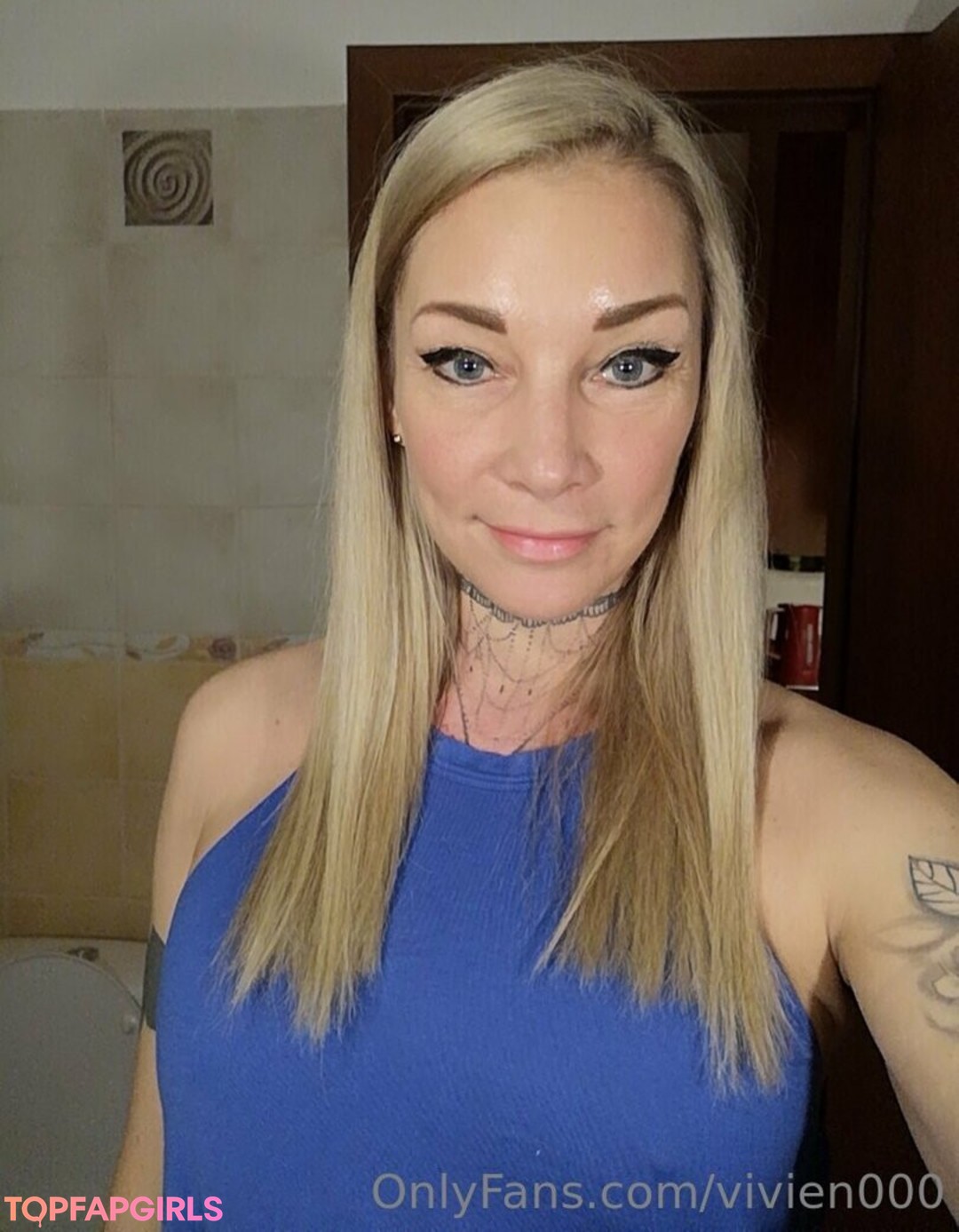 Foto desnuda filtrada de OnlyFans de Vivien6969 #44 Foto desnuda filtrada de OnlyFans de Vivien6969 #44