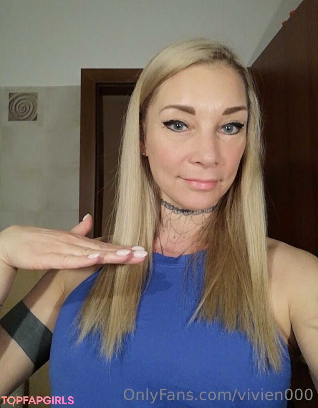 Foto desnuda filtrada de OnlyFans de Vivien6969 #45 Foto desnuda filtrada de OnlyFans de Vivien6969 #45