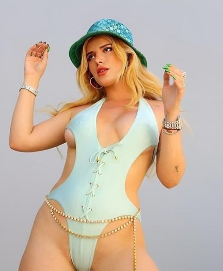 Bella Thorne